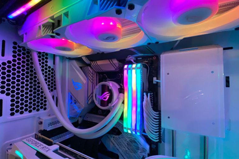 ASUS ROG Strix LC 240 RGB White Edition raffredamento dell'acqua e freon_ASUS_19_big-image