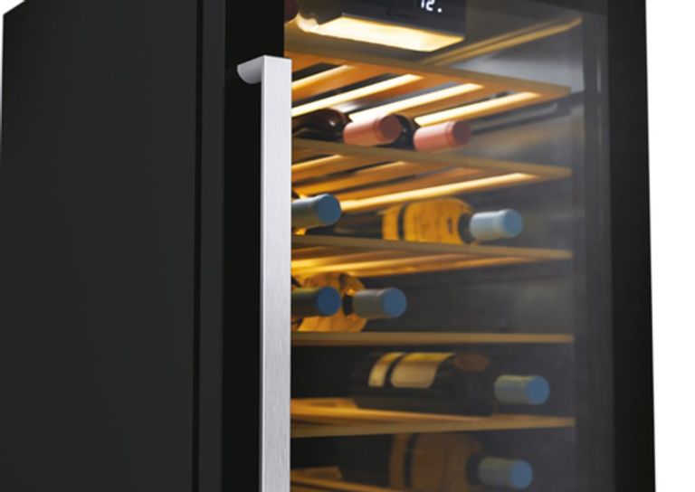 Candy DiVino CWC 154 EEL/N Libera installazione Nero 41 bottiglia/bottiglie_CANDY_3_big-image
