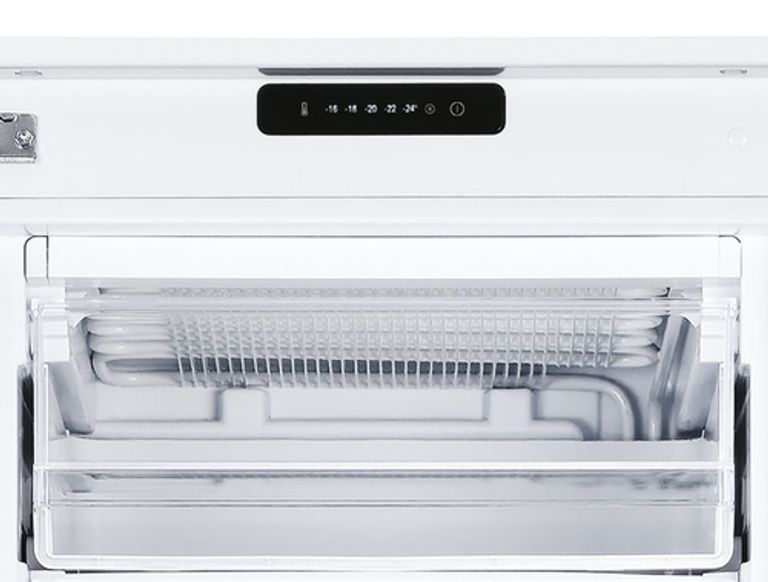 Candy CUS518EW Congelatore verticale Da incasso 204 L E Bianco_CANDY_2_big-image