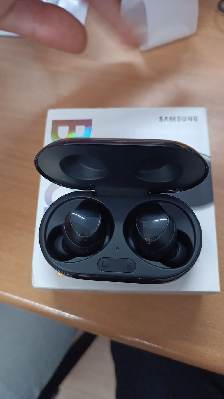 Samsung Galaxy Buds+ |EbayID-405838482356_undefined_1_big-image